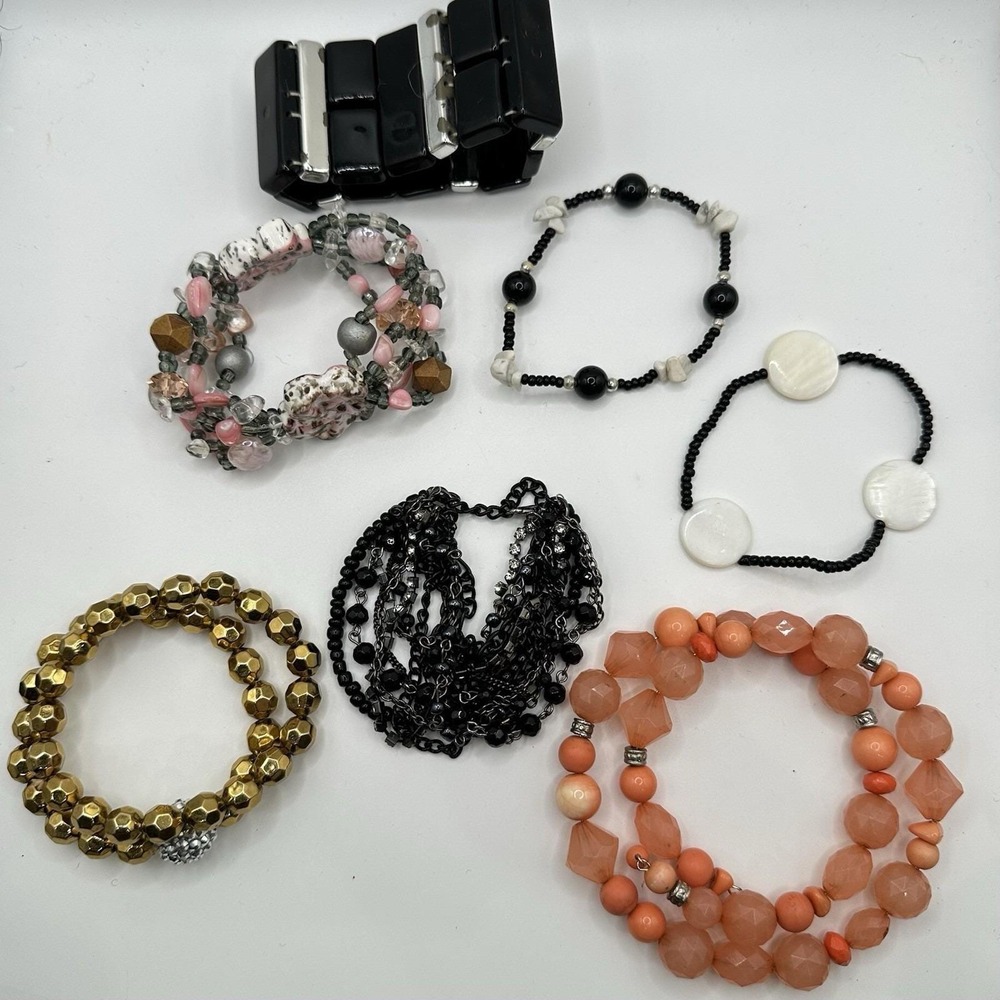 VTG Lot Of 7 Assorted Bracelets Stretch Beaded Black Pink Gold Orange‎